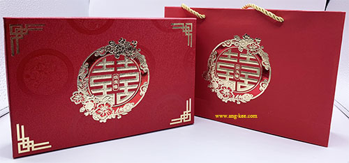 กล่องขนมลายซังฮี่สสีแดง 